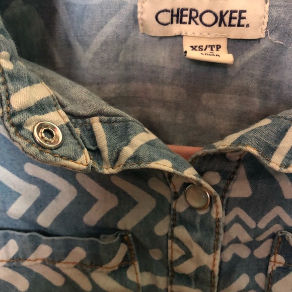 Girls Tribal Print Button Up - Picture 4 of 4